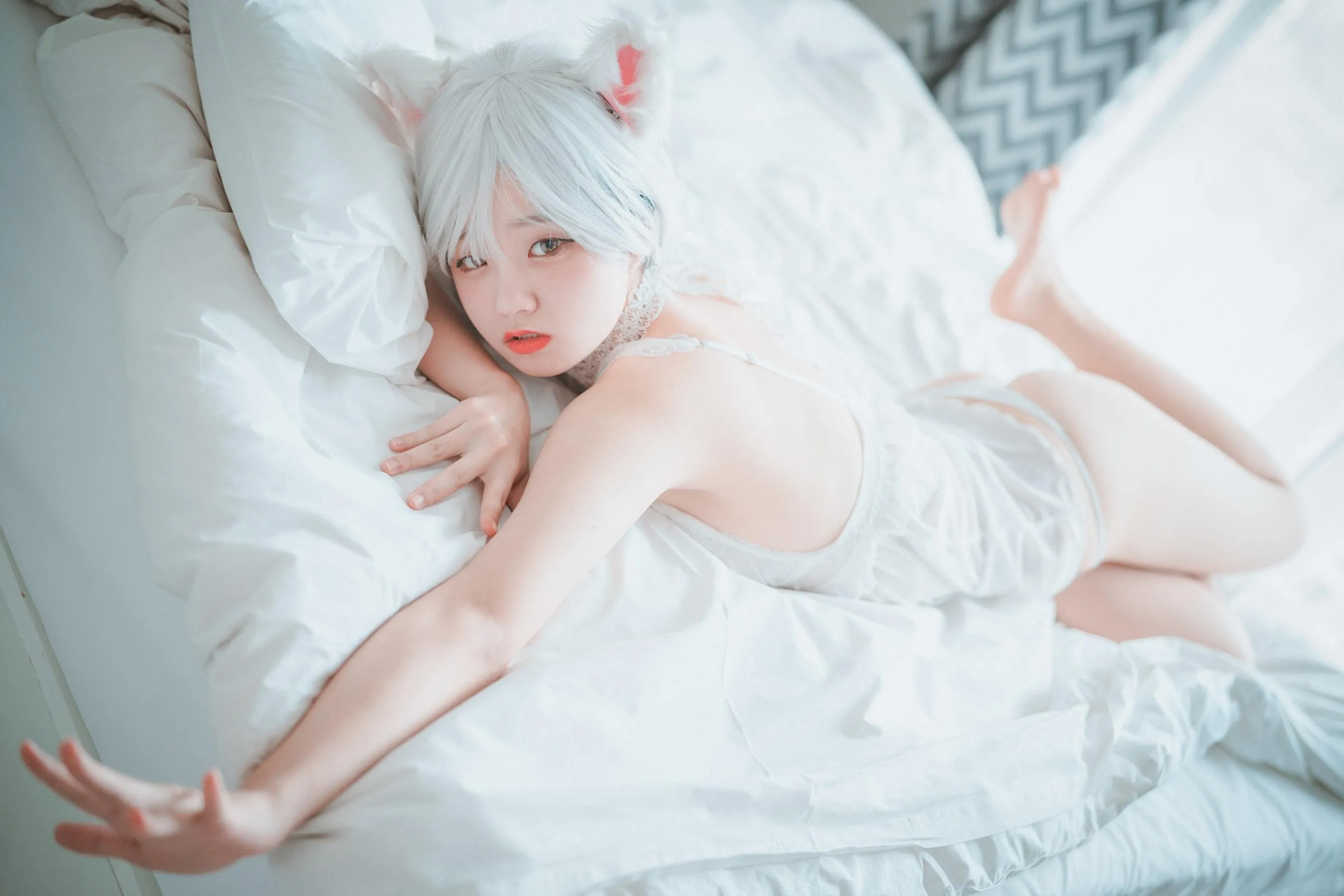 Jenny 정제니 – NO.35 [DJAWA] Schwarz und Weiß Katzenmädchen [66P]插图5
